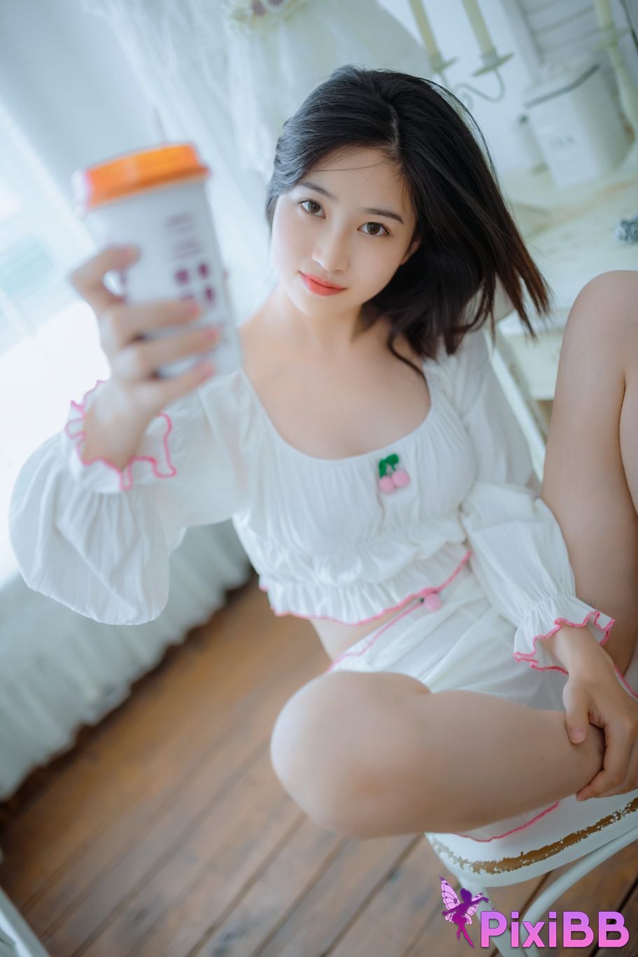 Coser Nnian PixiBB.COM 001