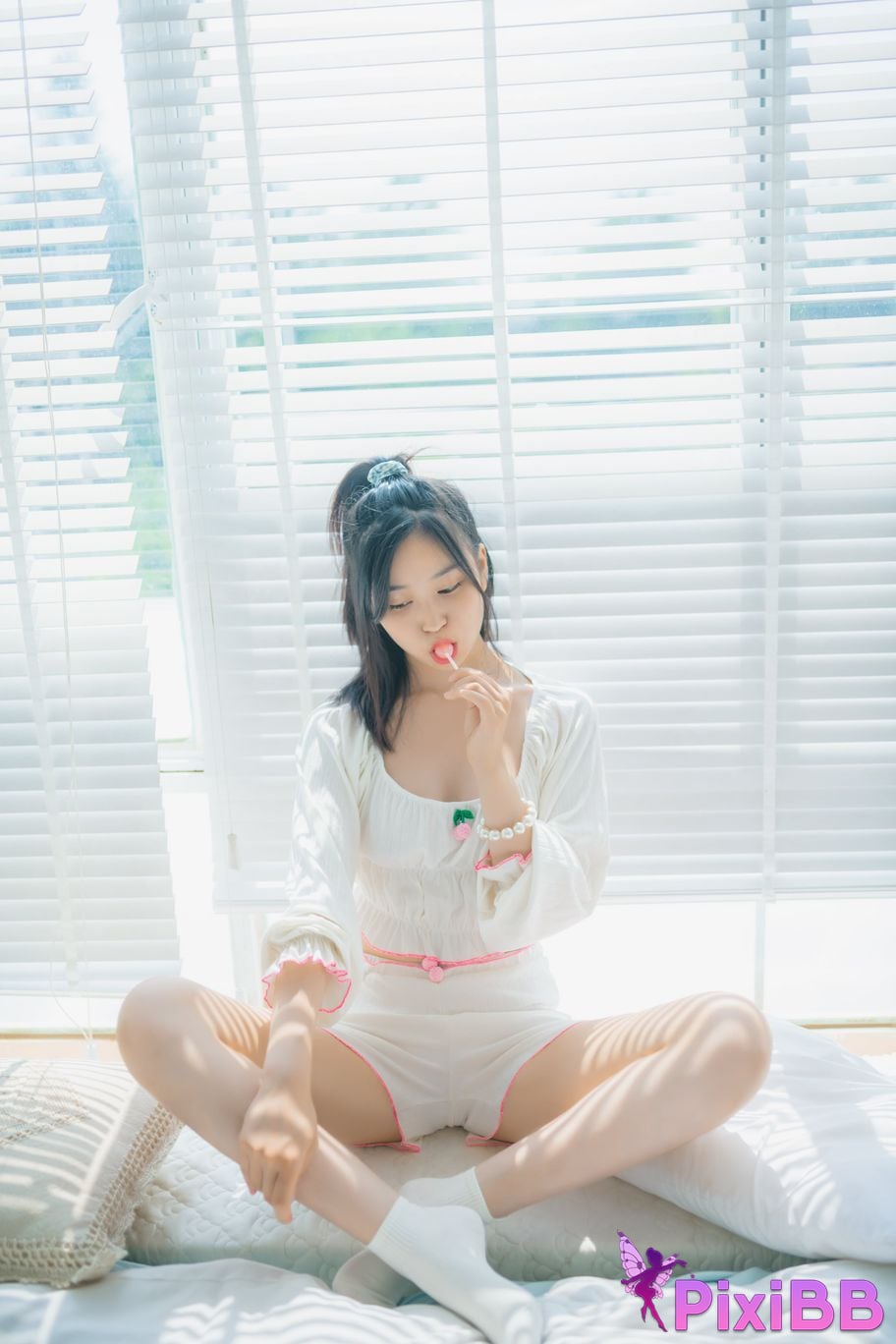 Coser Nnian PixiBB.COM 015
