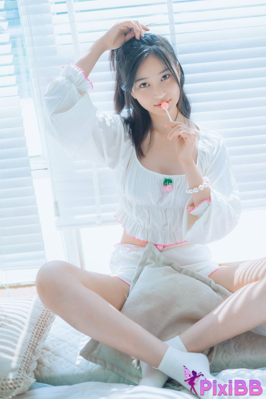 Coser Nnian PixiBB.COM 016