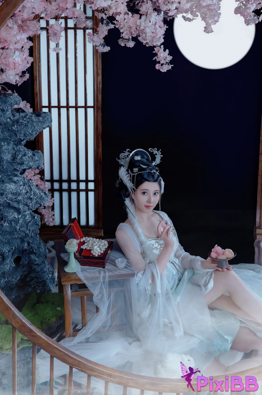 Coser Nnian PixiBB.COM 002