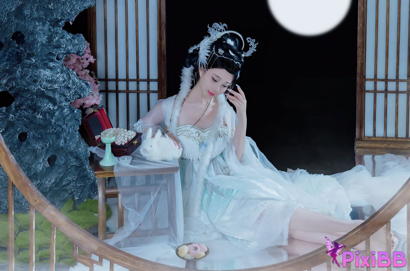 Coser Nnian PixiBB.COM 006