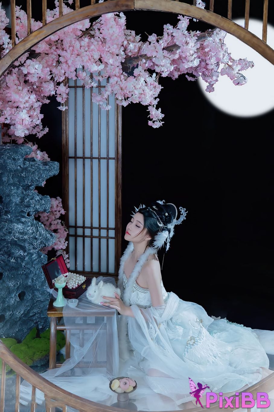 Coser Nnian PixiBB.COM 008