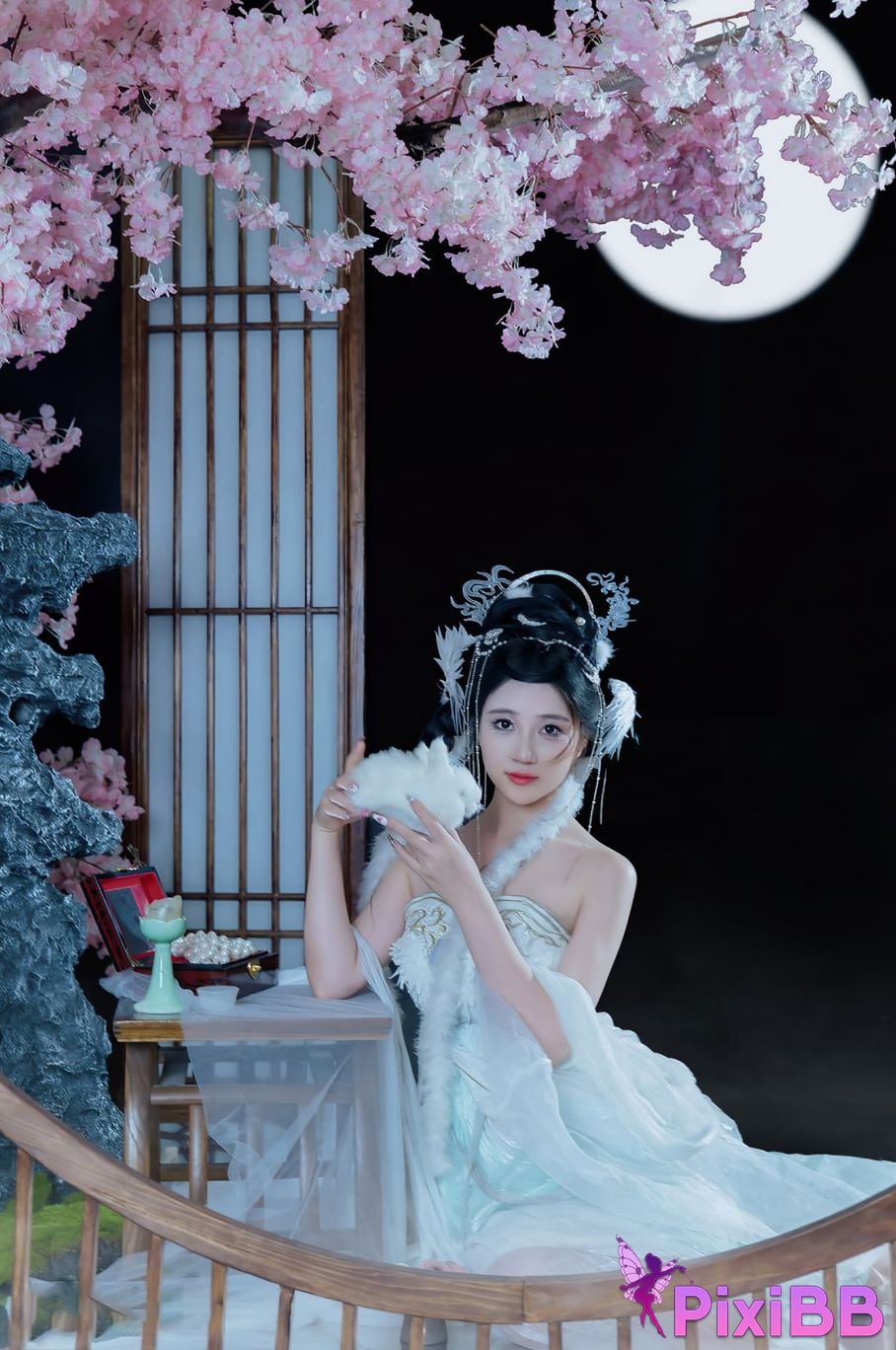 Coser Nnian PixiBB.COM 012