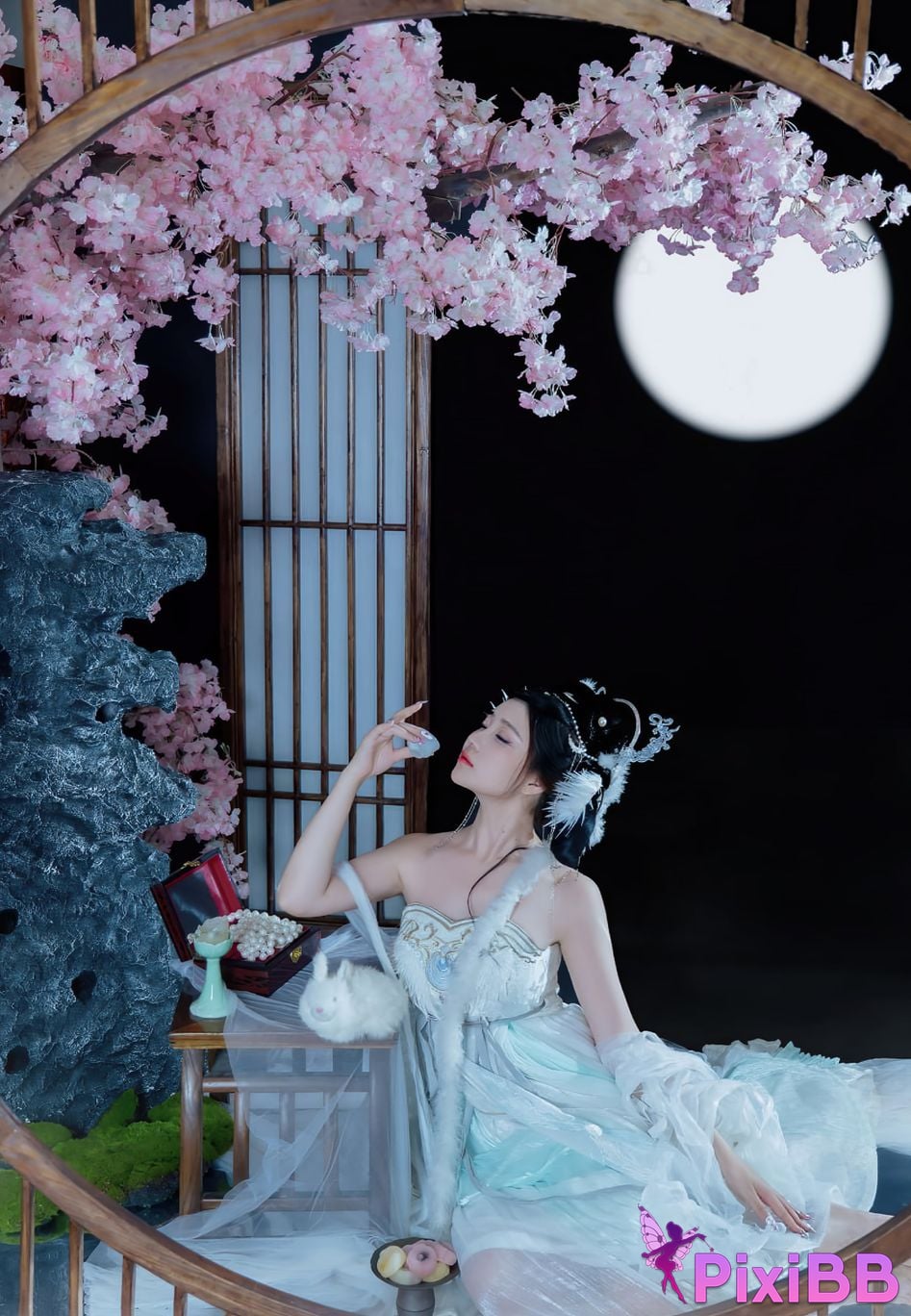 Coser Nnian PixiBB.COM 013