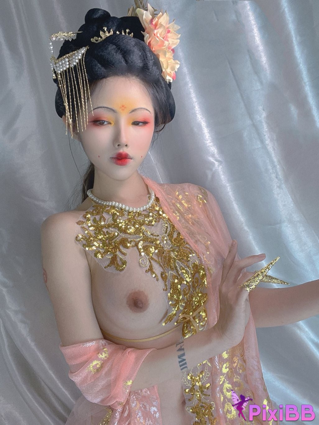 Cosplayer Titanium alloy TiTi imperial concubine PixiBB.COM 024