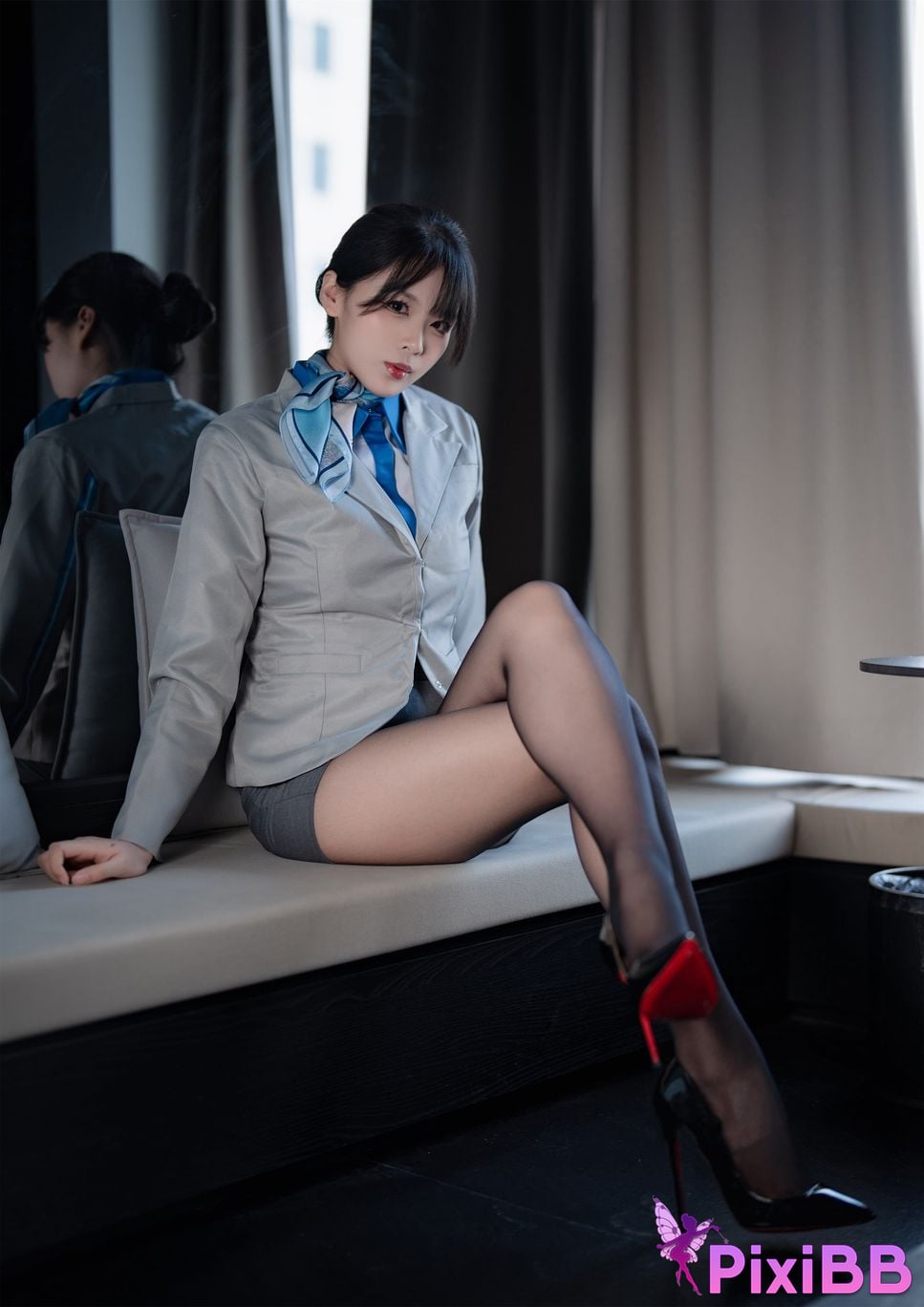 Coser Senior Sister Xuan Xiao Stewardess indoor black silk PixiBB.COM 001