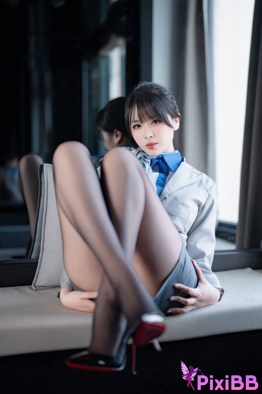 Coser Senior Sister Xuan Xiao Stewardess indoor black silk PixiBB.COM 015