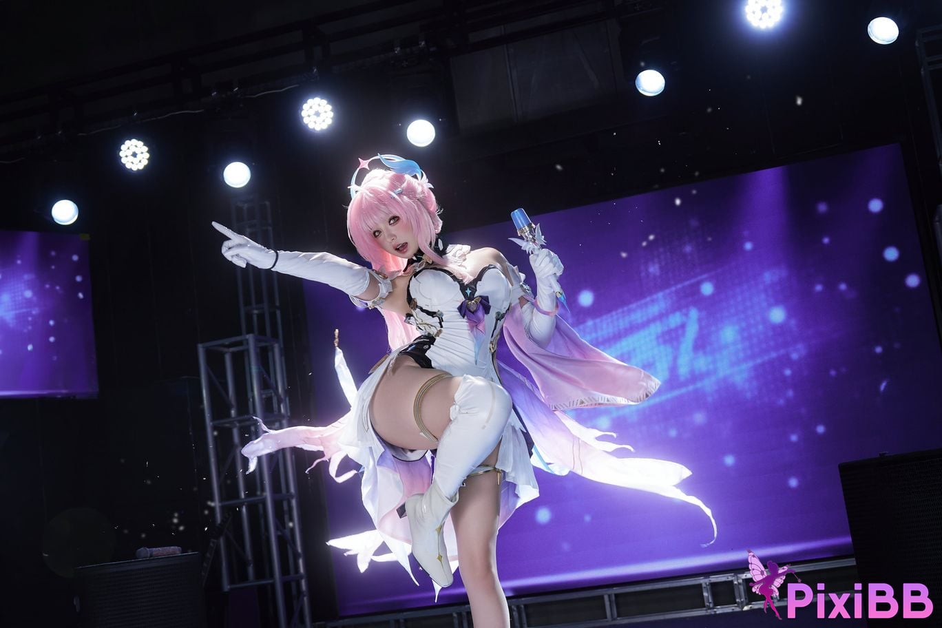 Cosplayer Axun kaOri amis PixiBB.COM 250 1