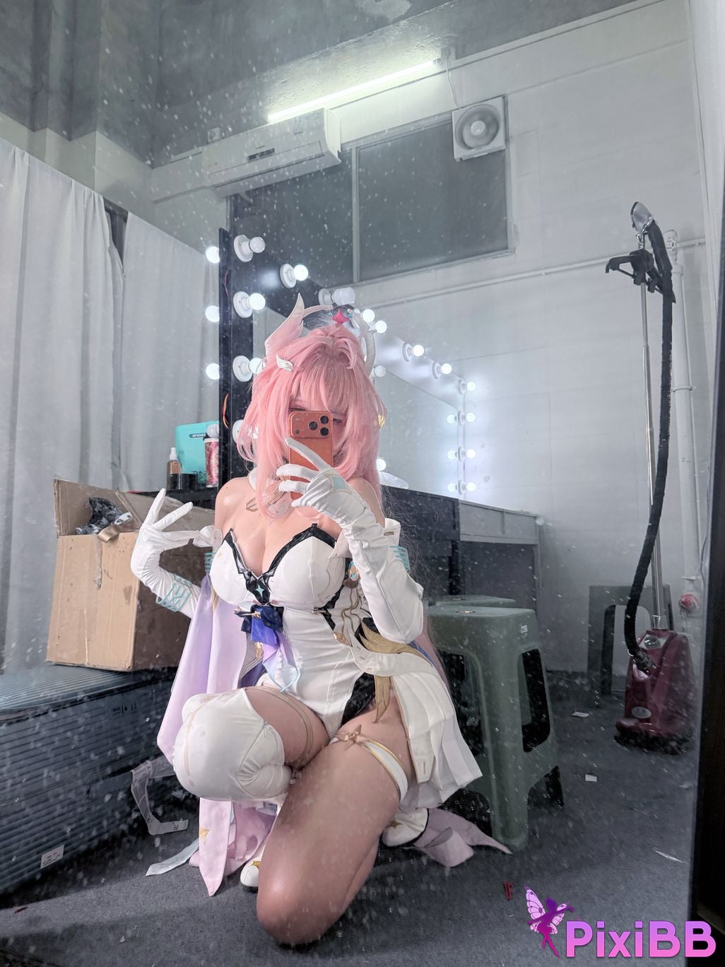 Cosplayer Axun kaOri amis PixiBB.COM 360 1