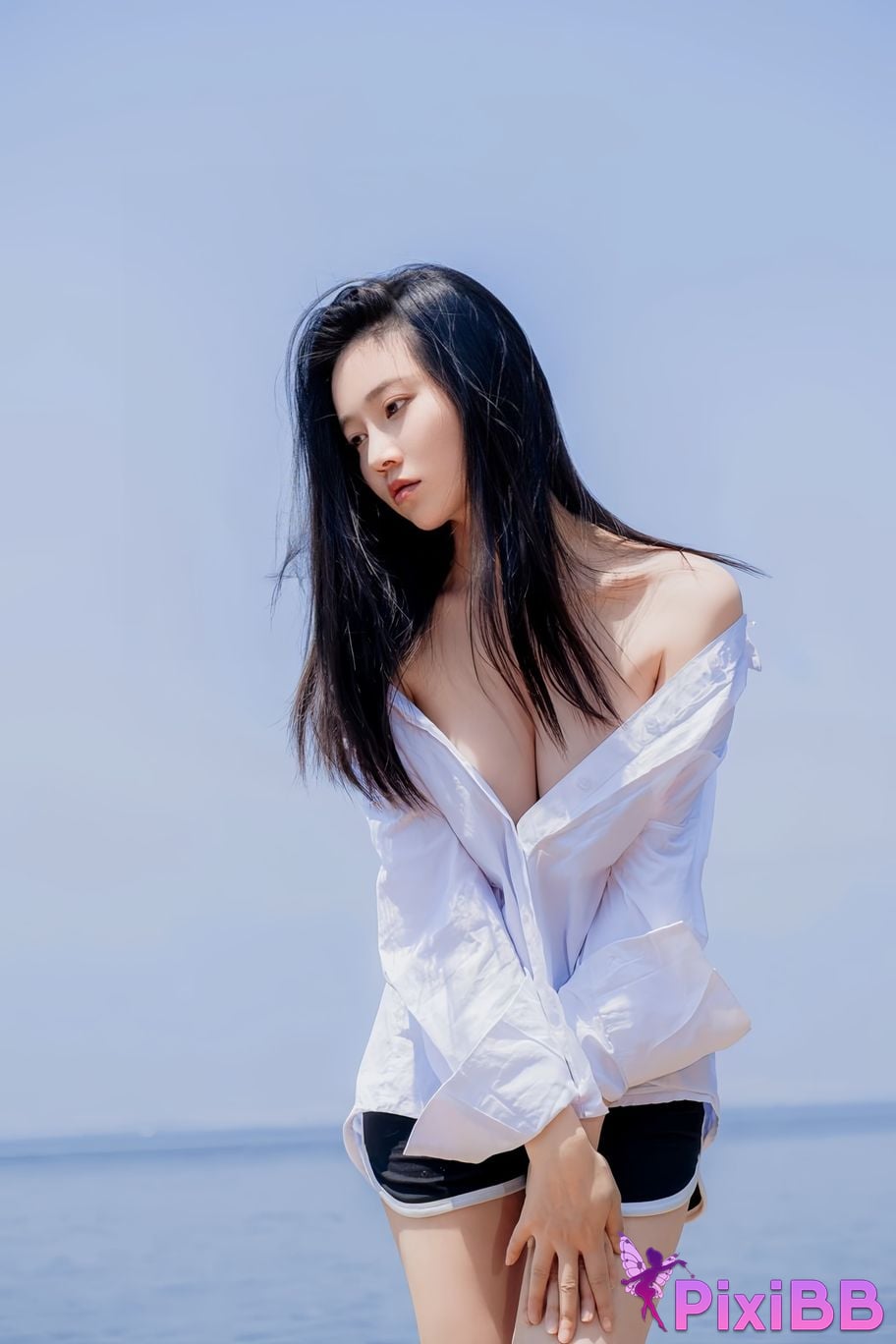 Cosplayer every year Nnian white shirt PixiBB.COM 002