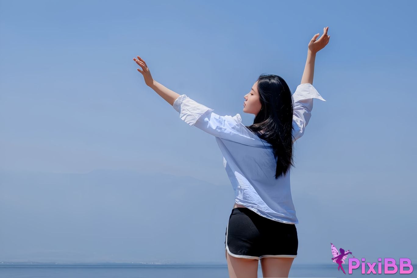 Cosplayer every year Nnian white shirt PixiBB.COM 006