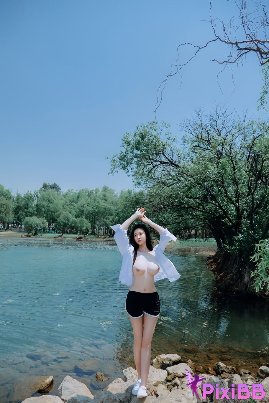 Cosplayer every year Nnian white shirt PixiBB.COM 012