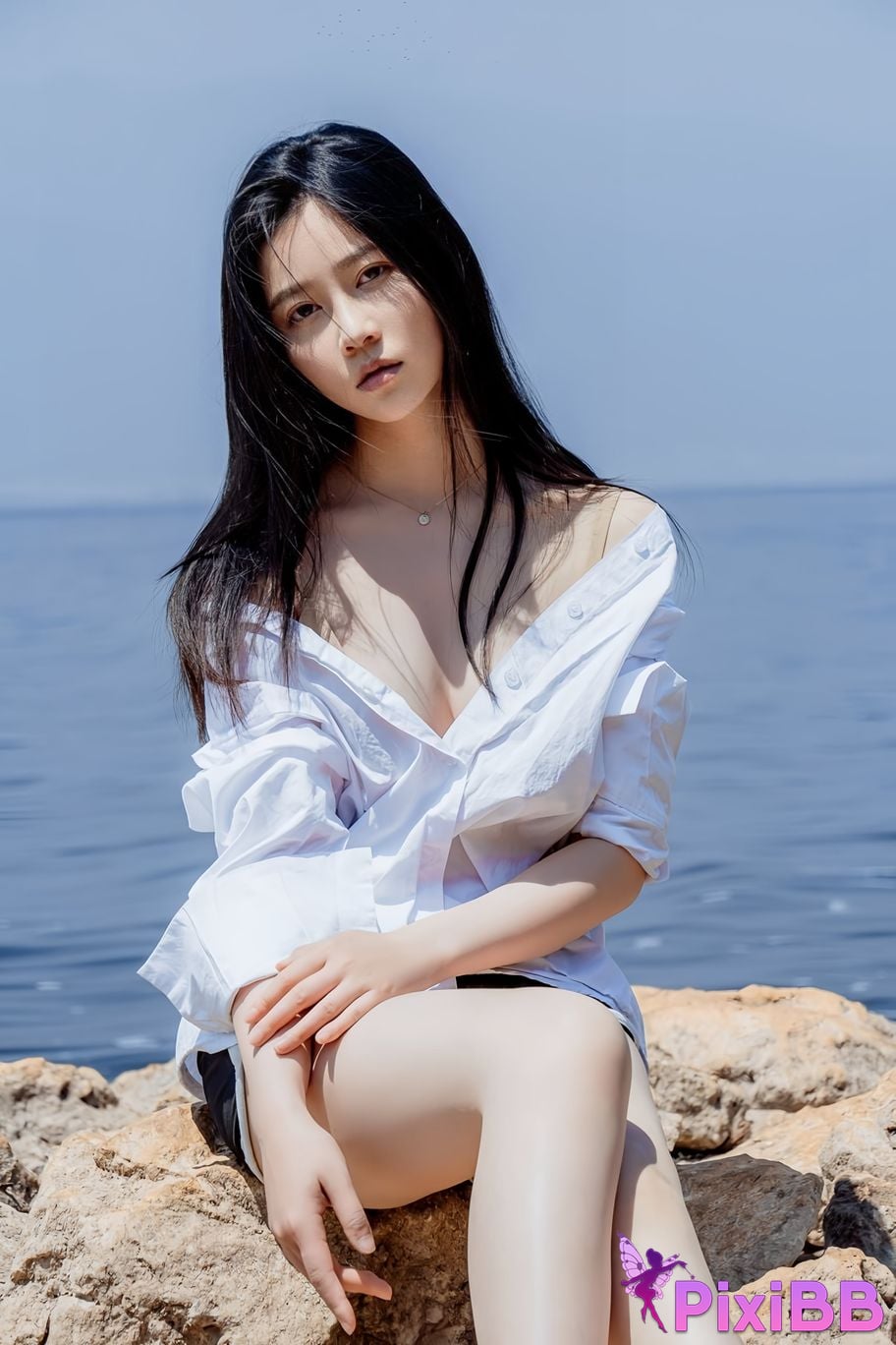 Cosplayer every year Nnian white shirt PixiBB.COM 041