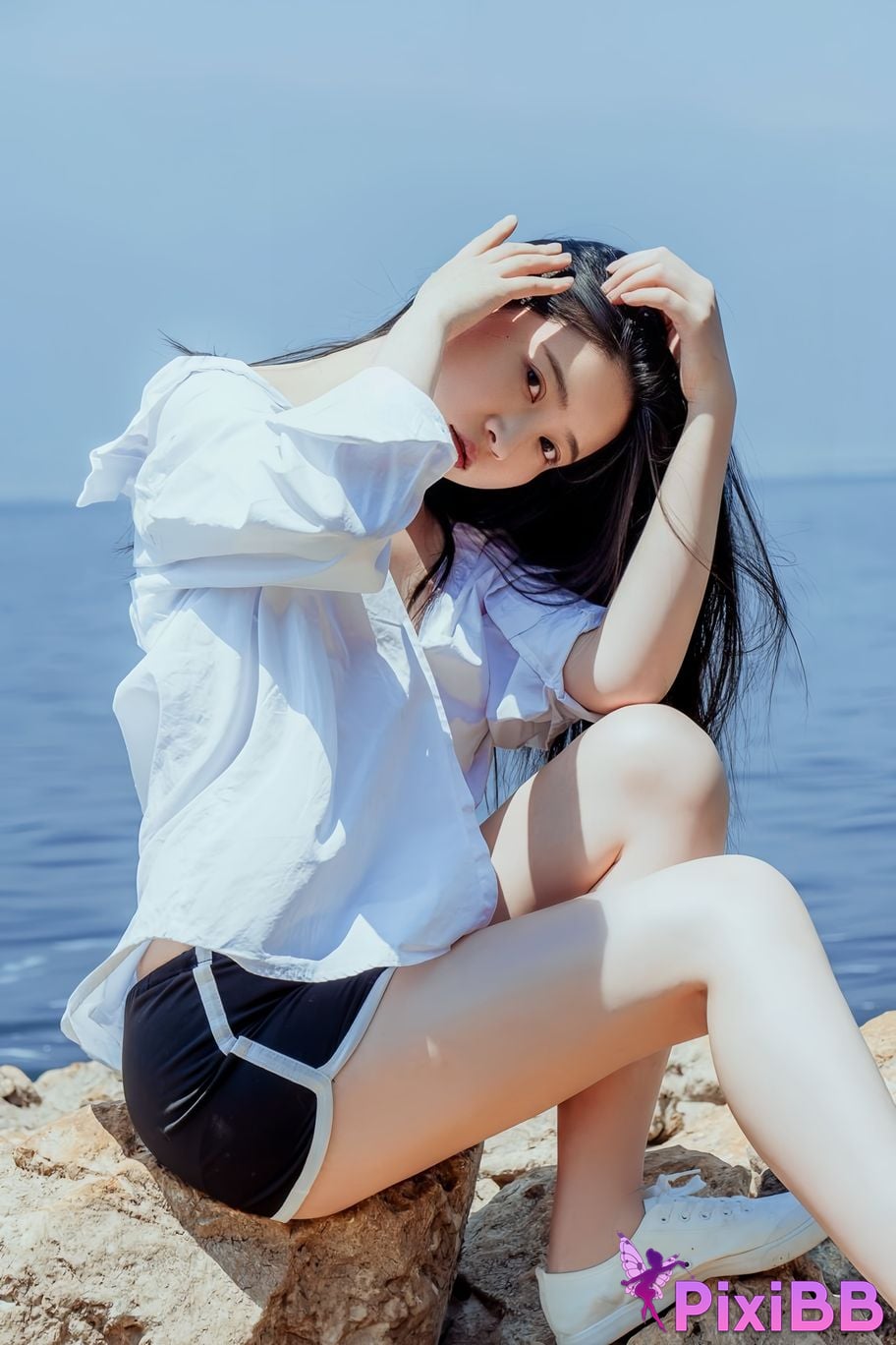 Cosplayer every year Nnian white shirt PixiBB.COM 046