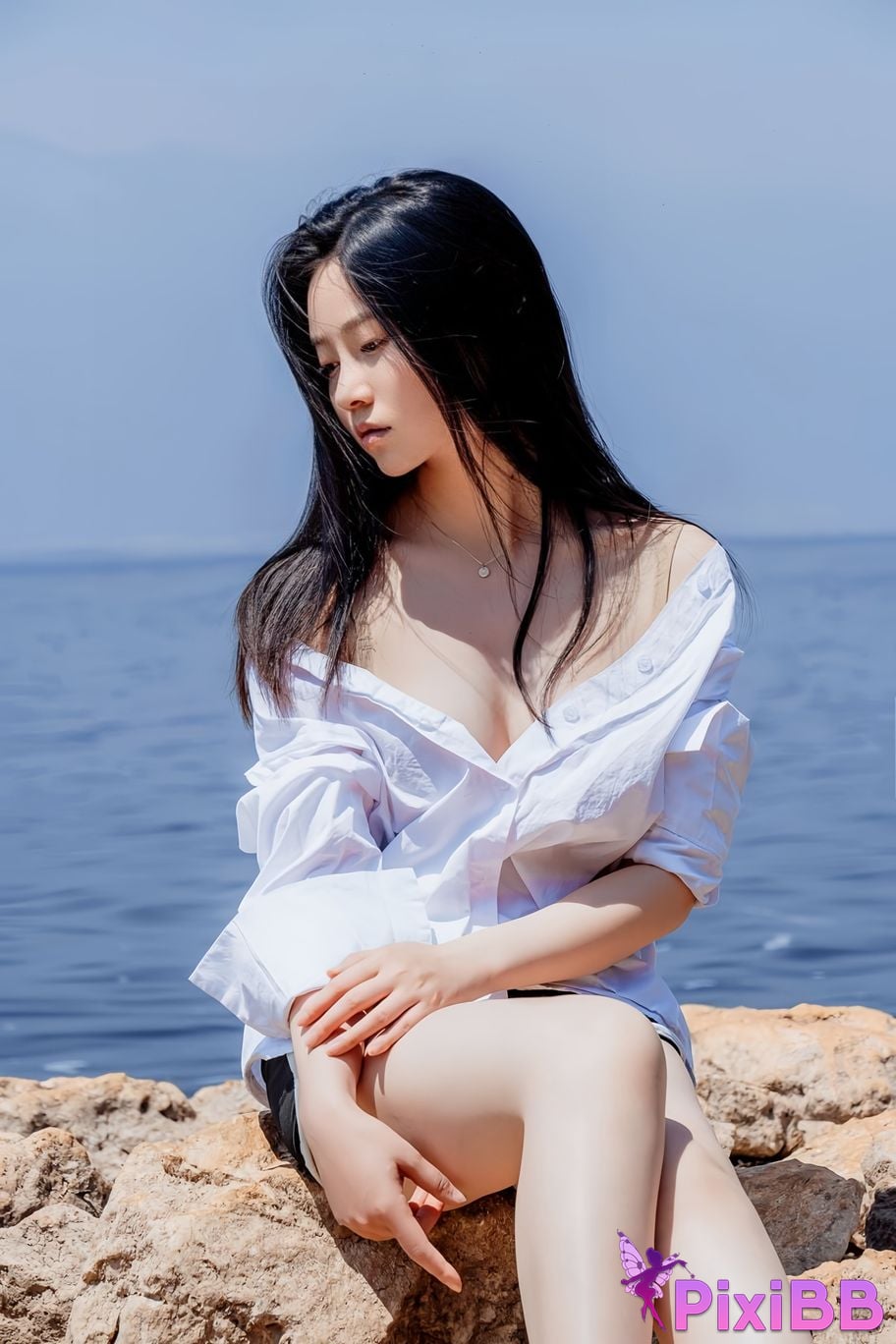 Cosplayer every year Nnian white shirt PixiBB.COM 048