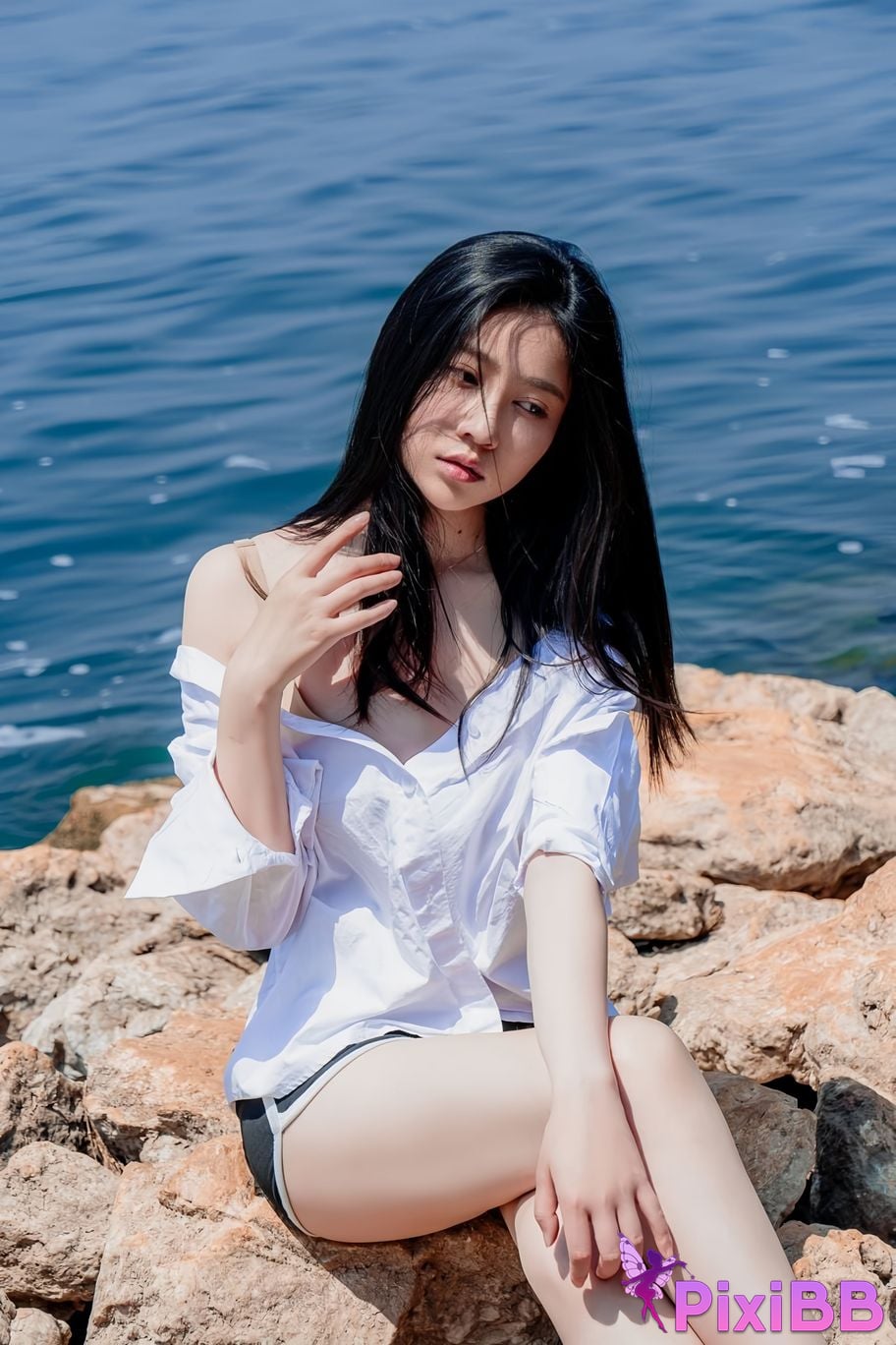 Cosplayer every year Nnian white shirt PixiBB.COM 049