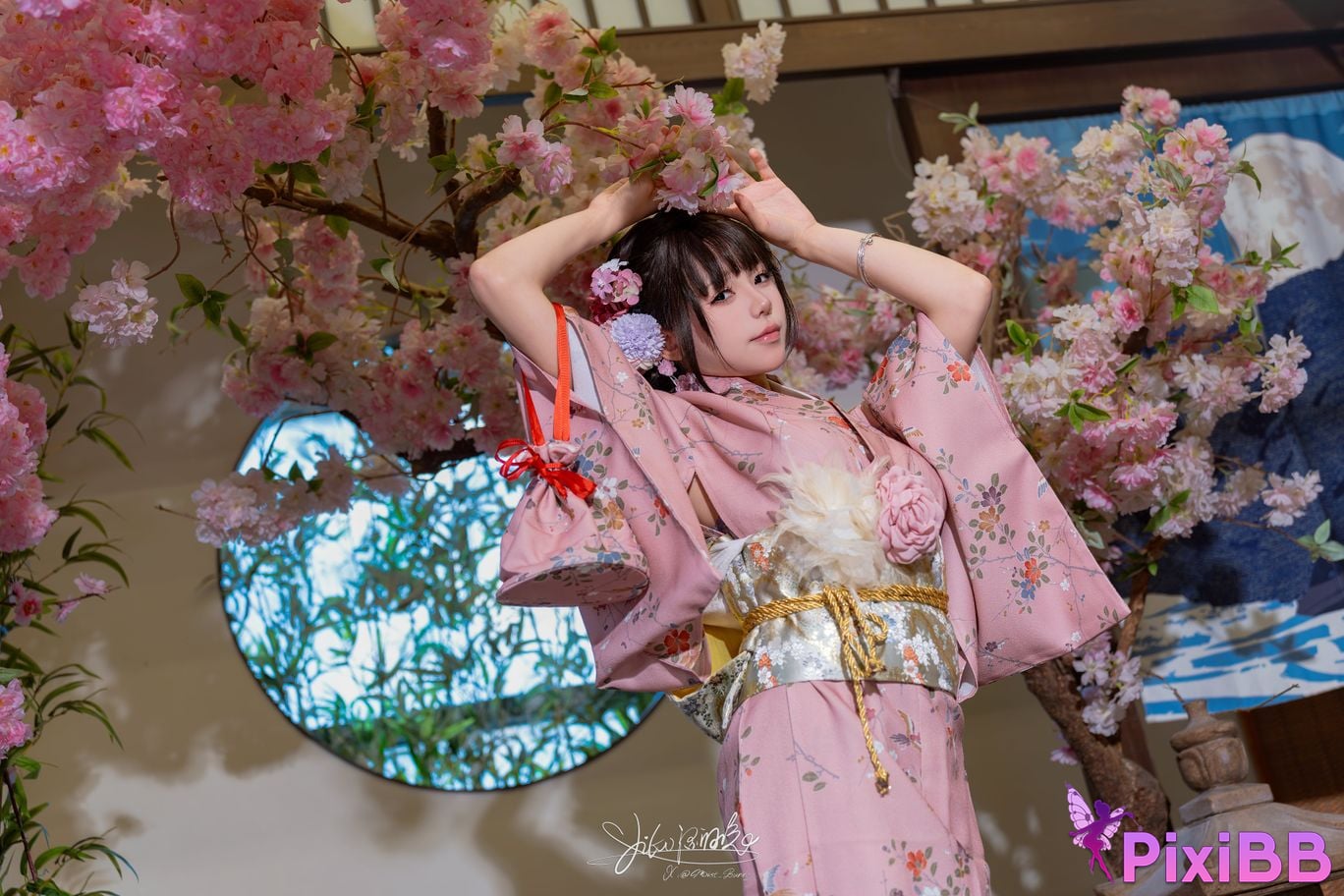 Coser nian nian tuan zi tu Yiko PixiBB.COM 002