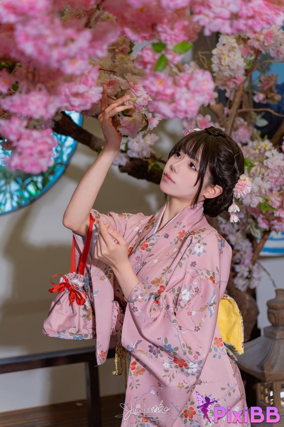 Coser nian nian tuan zi tu Yiko PixiBB.COM 077