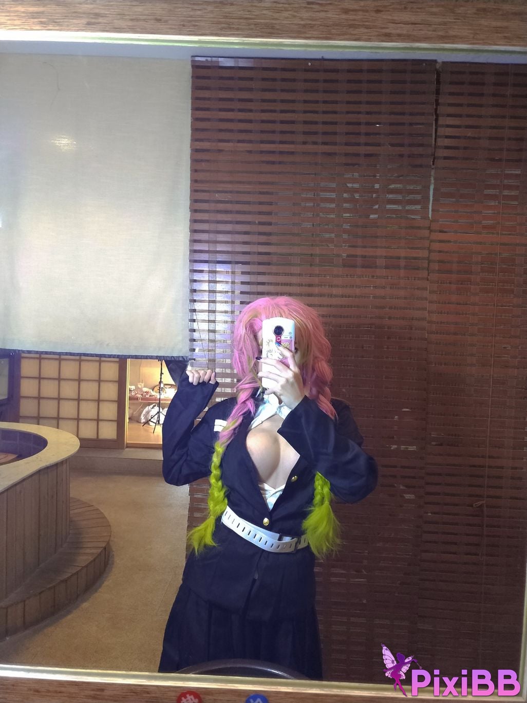 Cosplayer Titanium alloy TiTi D e m o n S l a y r K i t s u Y b Love Pillar PixiBB.COM 001