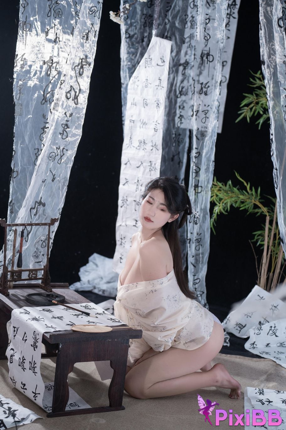 Cosplayer Xinglan is Lanlan and her name Lanmei. lovesickness PixiBB.COM 051