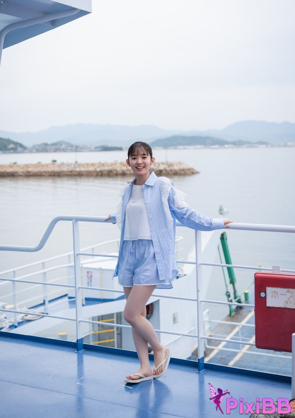 Japanese Idol Nozomi Nirei Urui Digital only YJ PHOTO BOOK photo collection An unpredictable explosion occurred on the first cover. PixiBB.COM 015