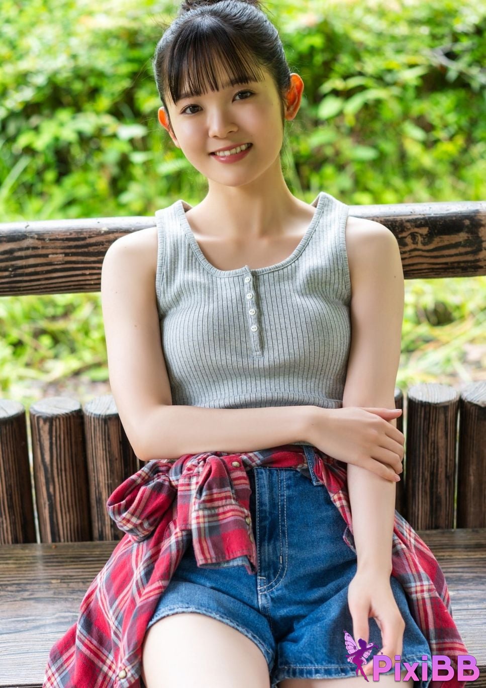 Japanese Idol Nozomi Nirei Urui Digital only YJ PHOTO BOOK photo collection An unpredictable explosion occurred on the first cover. PixiBB.COM 024