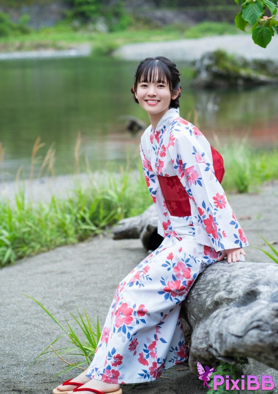 Japanese Idol Nozomi Nirei Urui Digital only YJ PHOTO BOOK photo collection An unpredictable explosion occurred on the first cover. PixiBB.COM 029