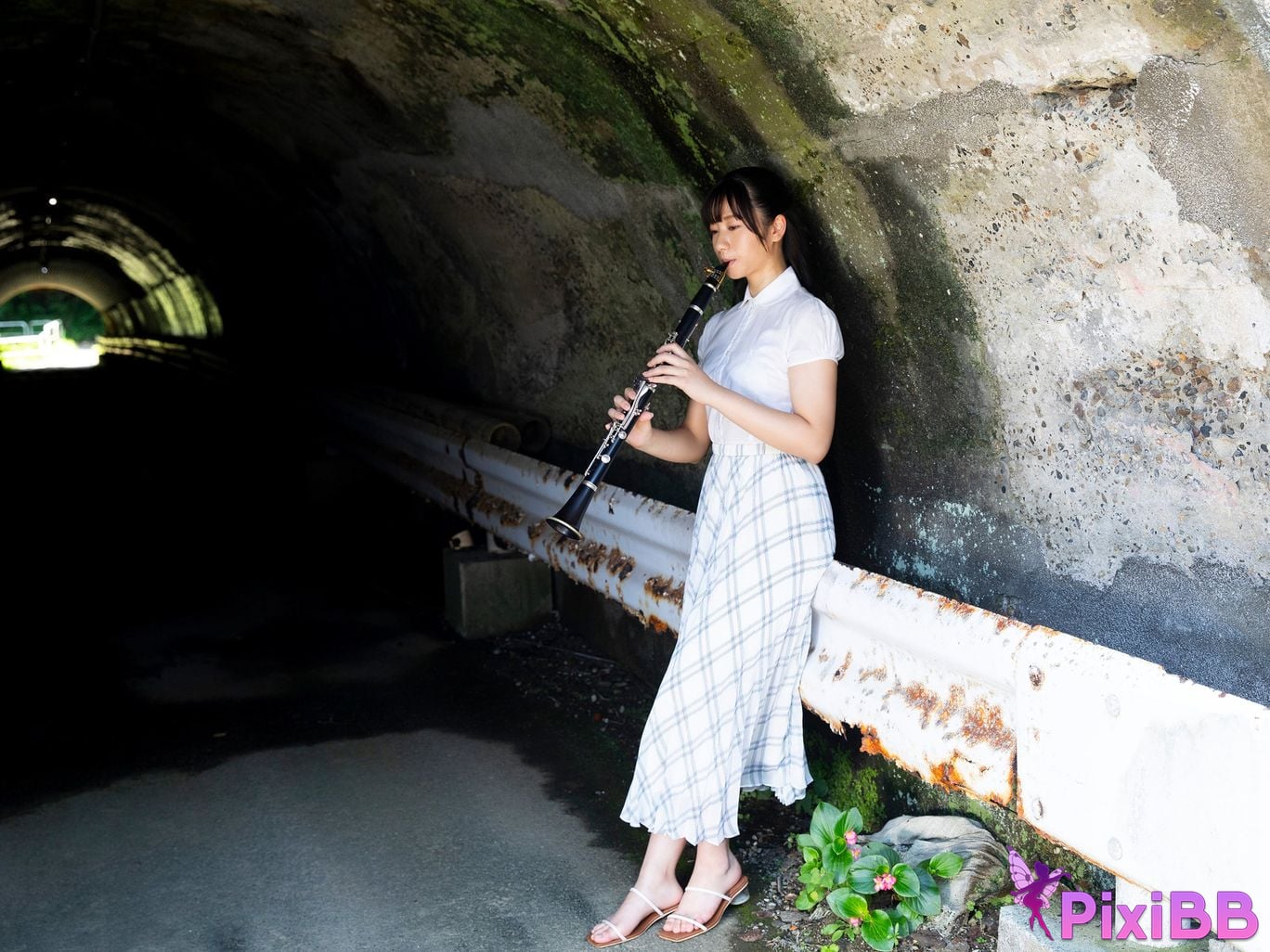 Japanese Idol Kokomi Momose female college student a summer adventure Weekly Post Digital Photo Book PixiBB.COM 004