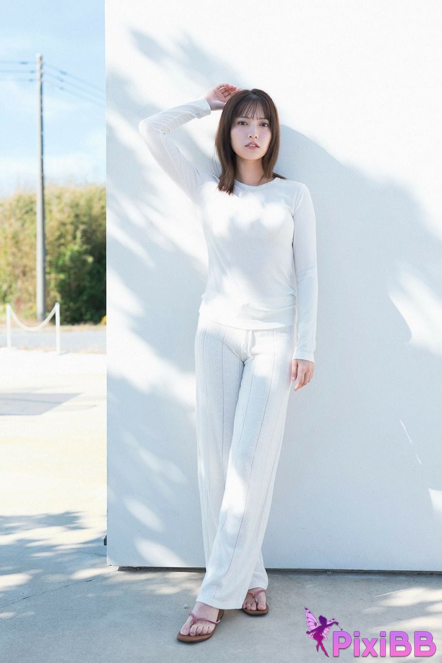 Japanese Idol Momotsuki Nashiko Shiko FLASH digital photo book Queen of Beauty PixiBB.COM 012