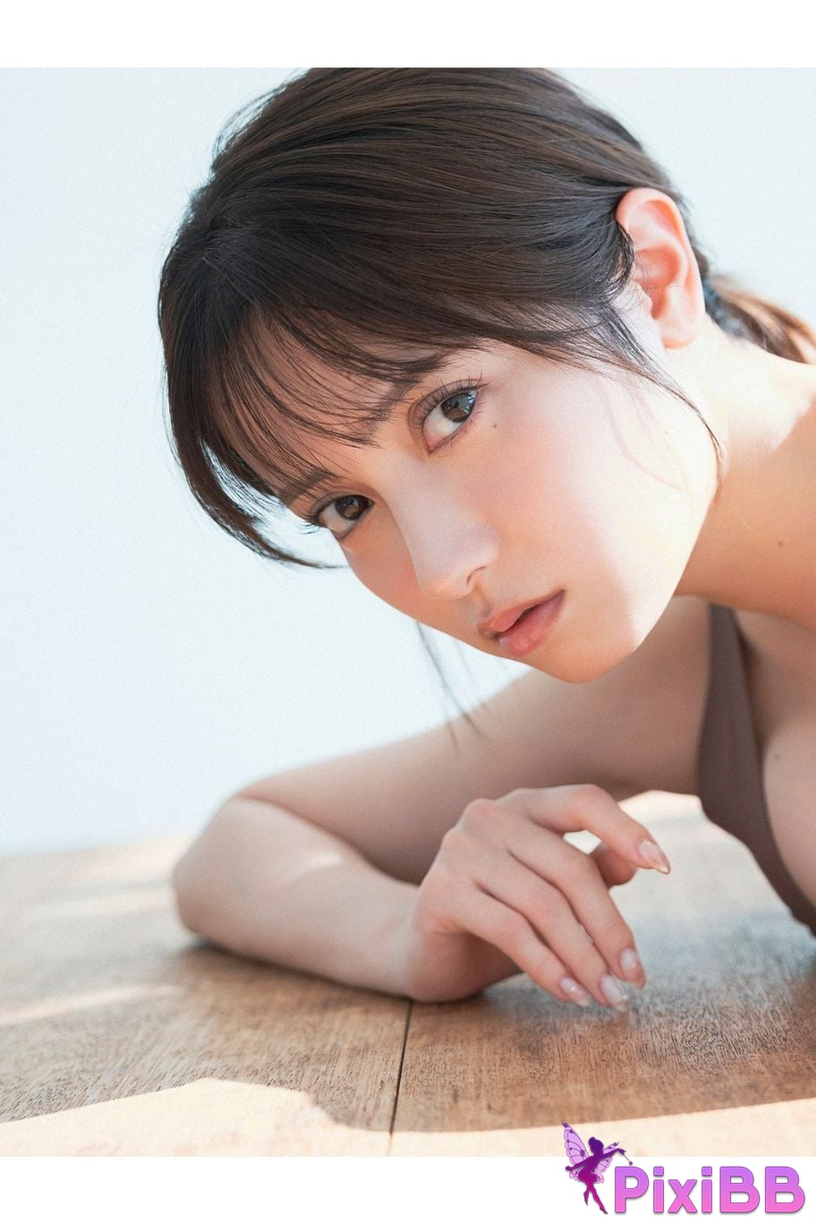 Japanese Idol Momotsuki Nashiko Shiko FLASH digital photo book Queen of Beauty PixiBB.COM 027