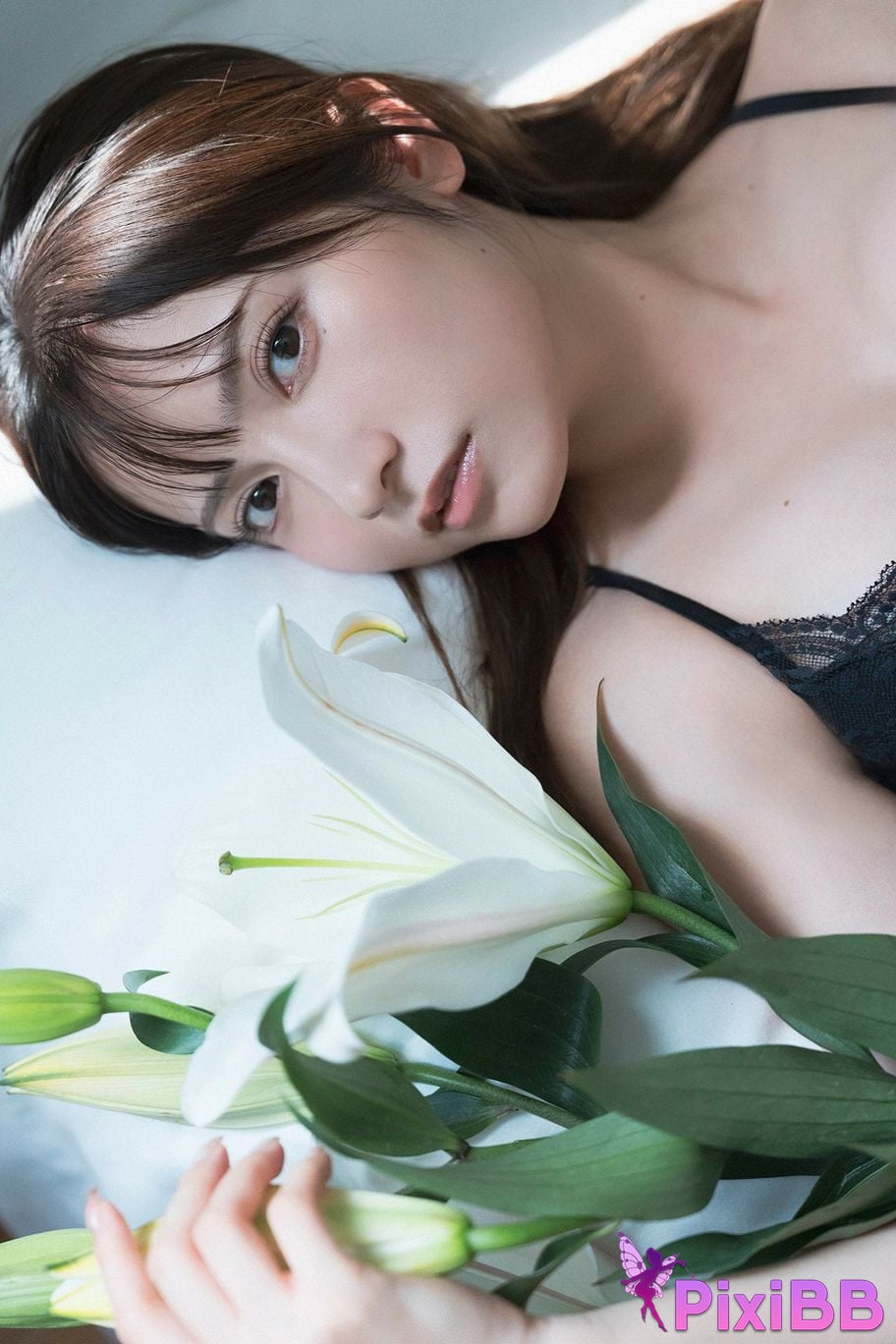 Japanese Idol Momotsuki Nashiko Shiko FLASH digital photo book Queen of Beauty PixiBB.COM 052