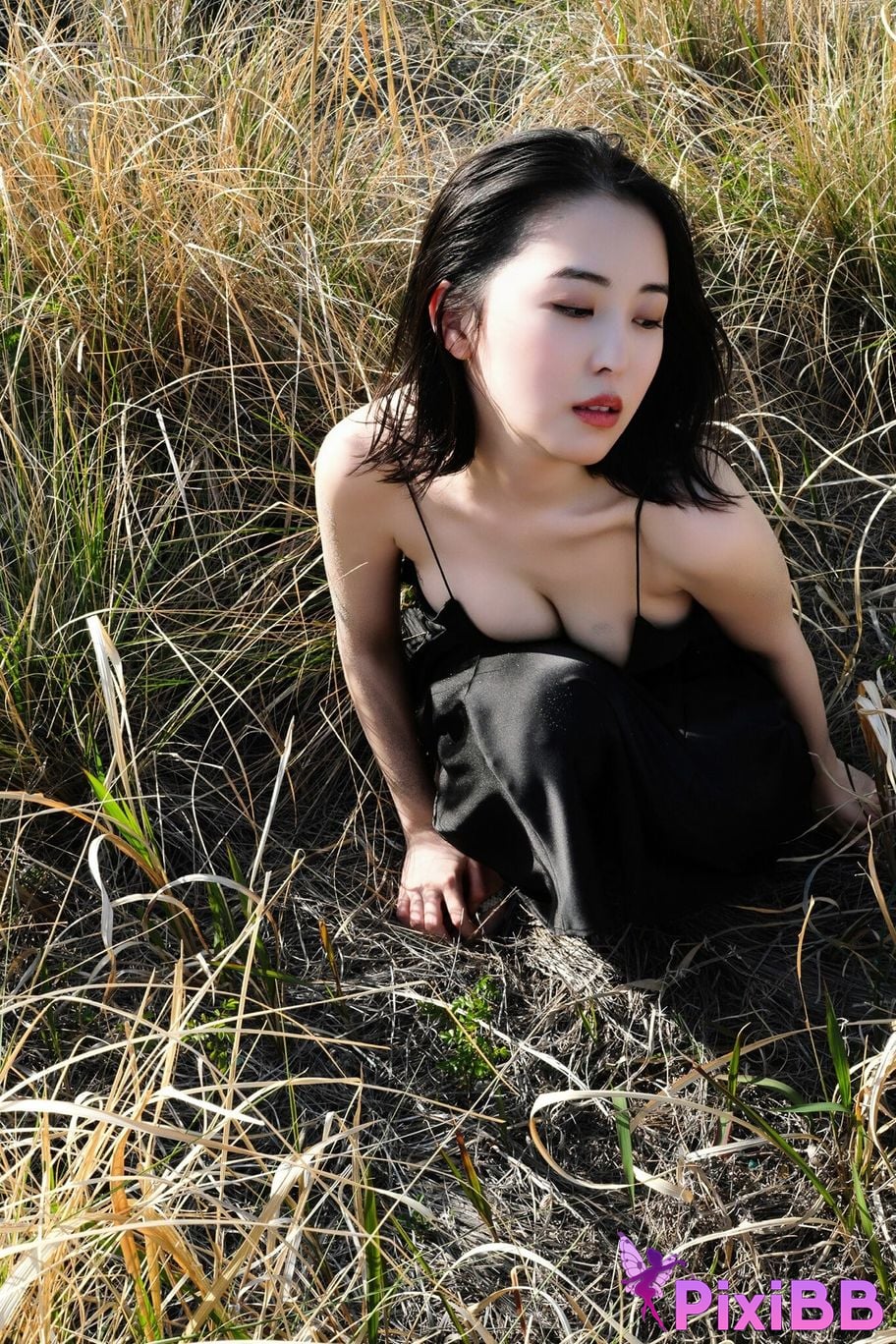 Japanese Idol Oshino Sara Oshi no FRIDAY digital photo book lost paradise Shadow Eden PixiBB.COM 015