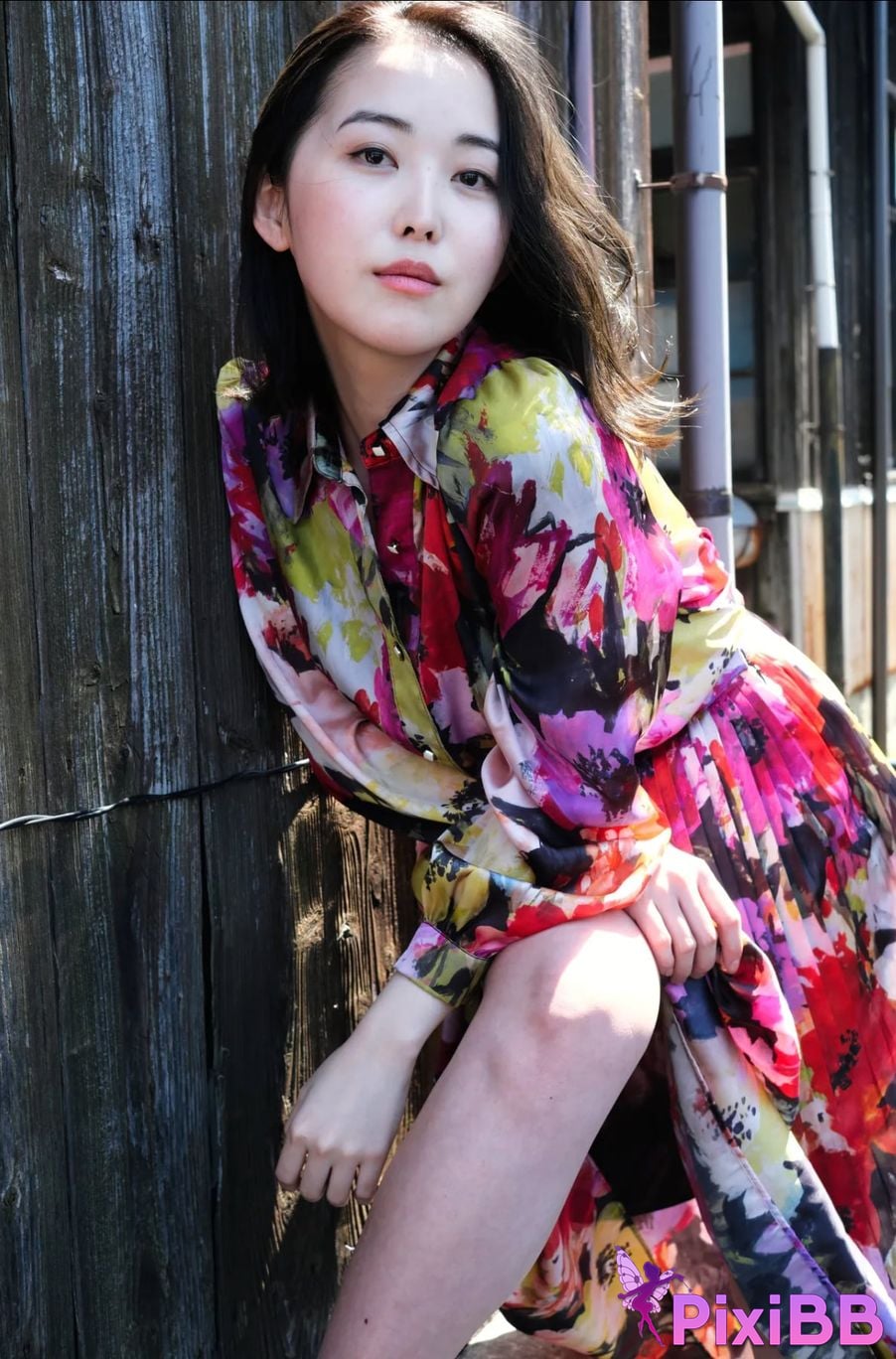 Japanese Idol Oshino Sara FRIDAY GOLD Neo Erotica PixiBB.COM 014