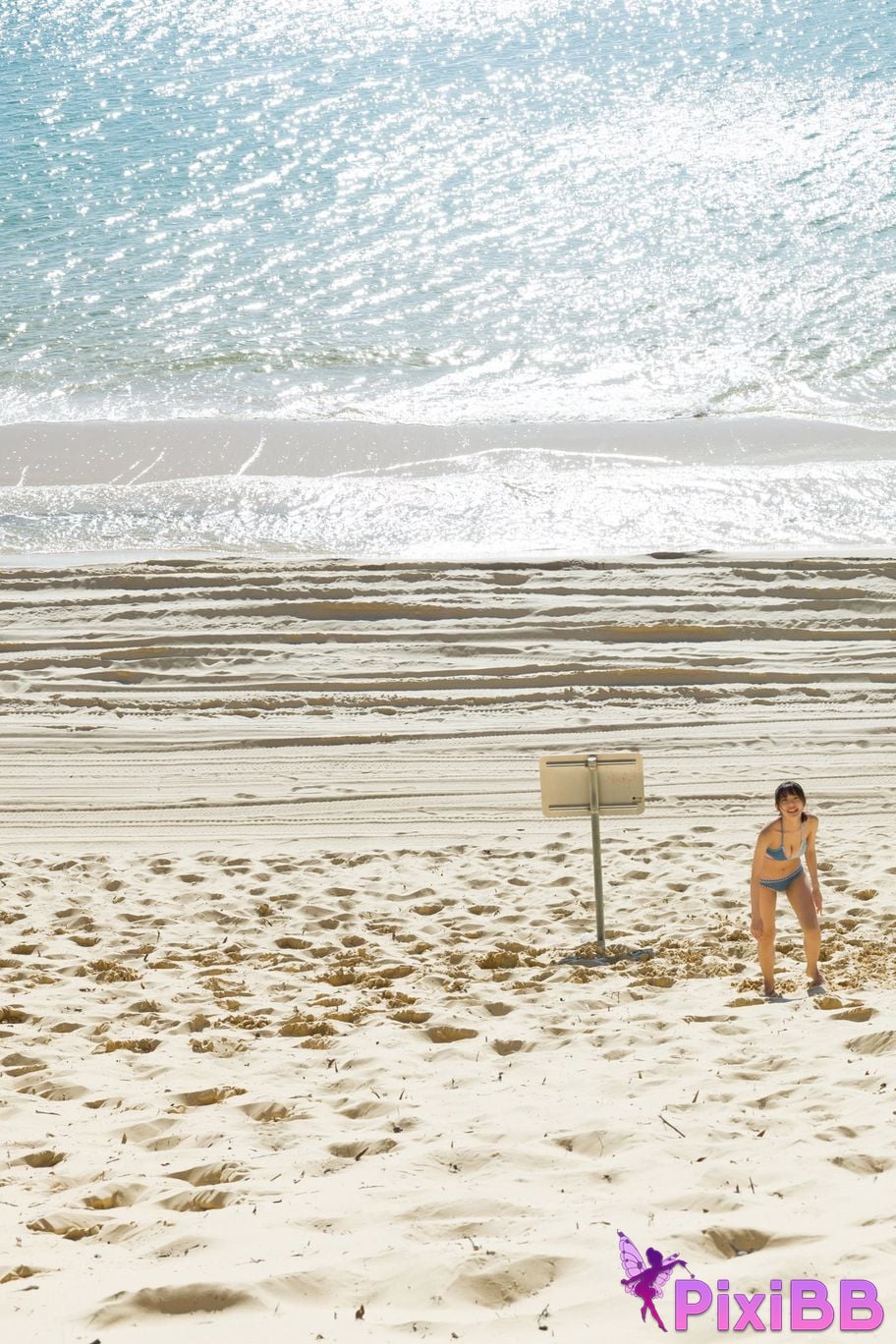 Japanese Idol Kikuchi Hina Photo book another memory large volume 150 pages PixiBB.COM 010