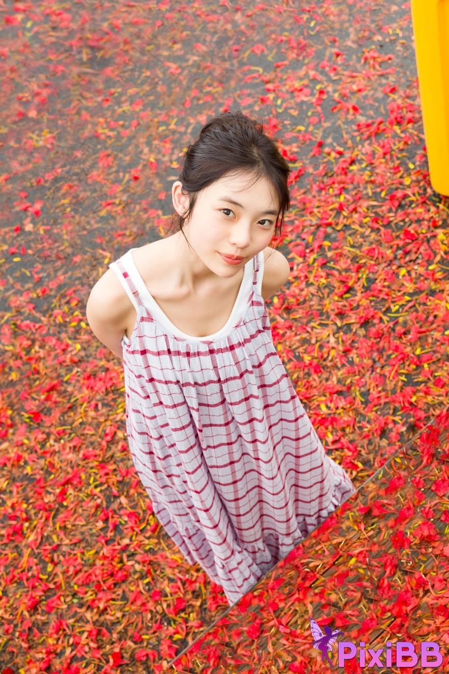 Japanese Idol Kikuchi Hina Photo book another memory large volume 150 pages PixiBB.COM 112