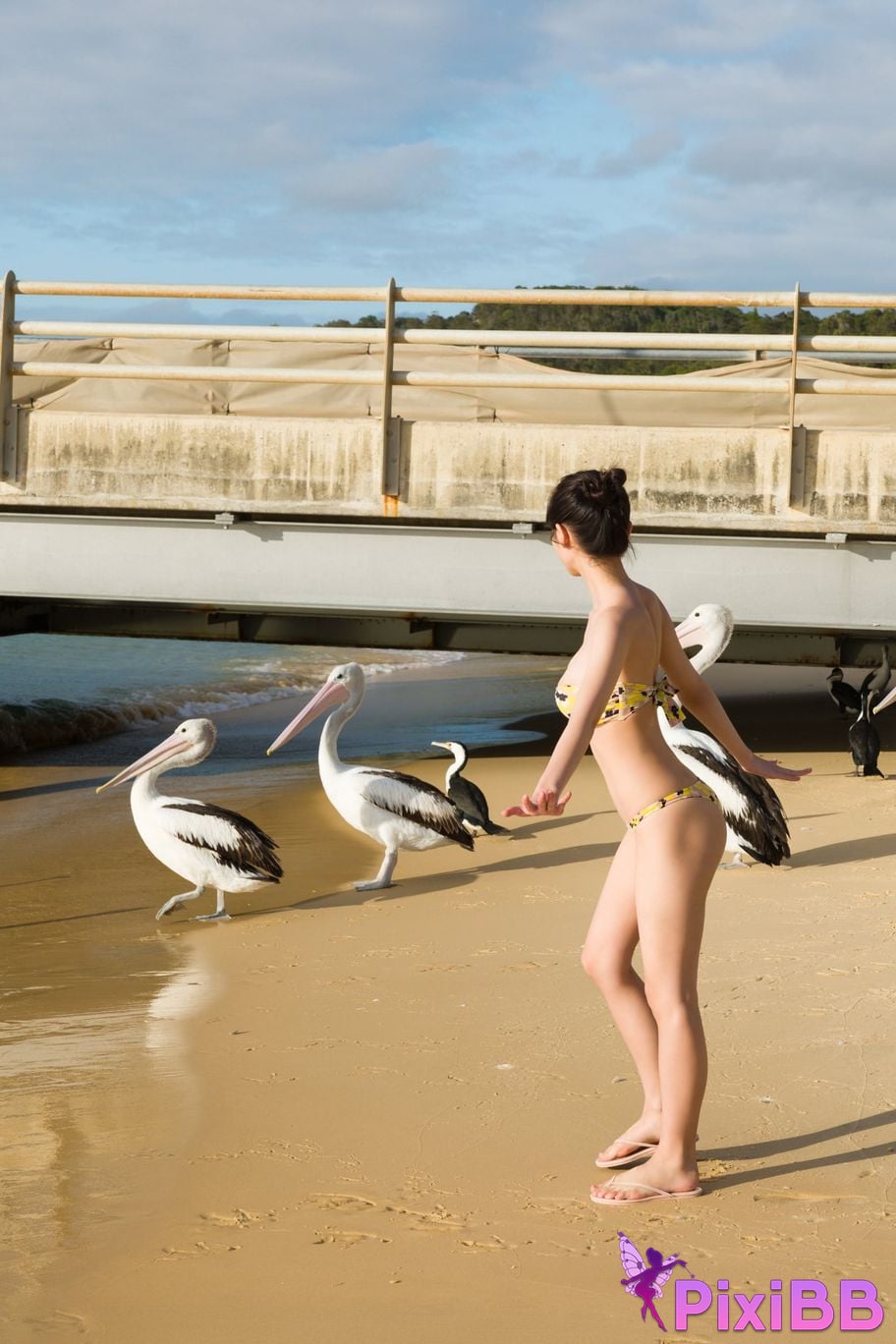 Japanese Idol Kikuchi Hina Photo book another memory large volume 150 pages PixiBB.COM 132