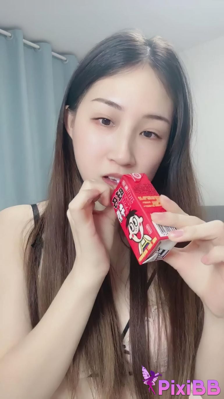 Little Huihui The goddess without makeup is a college student Snow white jade body PixiBB.COM 002