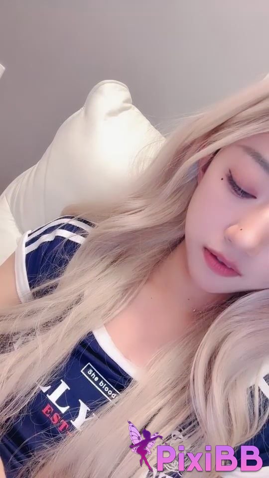 Shen Shuyao Super beauty goes to sea Newcomers first show of props Squirting wildly PixiBB.COM 001