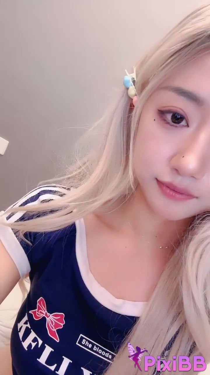 Shen Shuyao Super beauty goes to sea Newcomers first show of props Squirting wildly PixiBB.COM 004