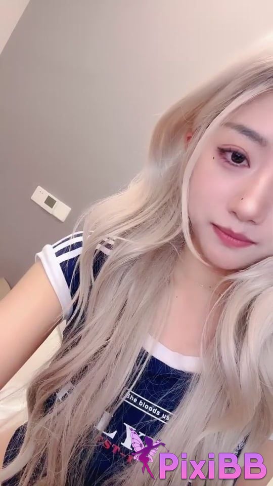 Shen Shuyao Super beauty goes to sea Newcomers first show of props Squirting wildly PixiBB.COM 006