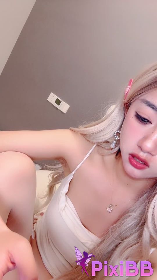 Shen Shuyao Super beauty goes to sea Newcomers first show of props Squirting wildly PixiBB.COM 010