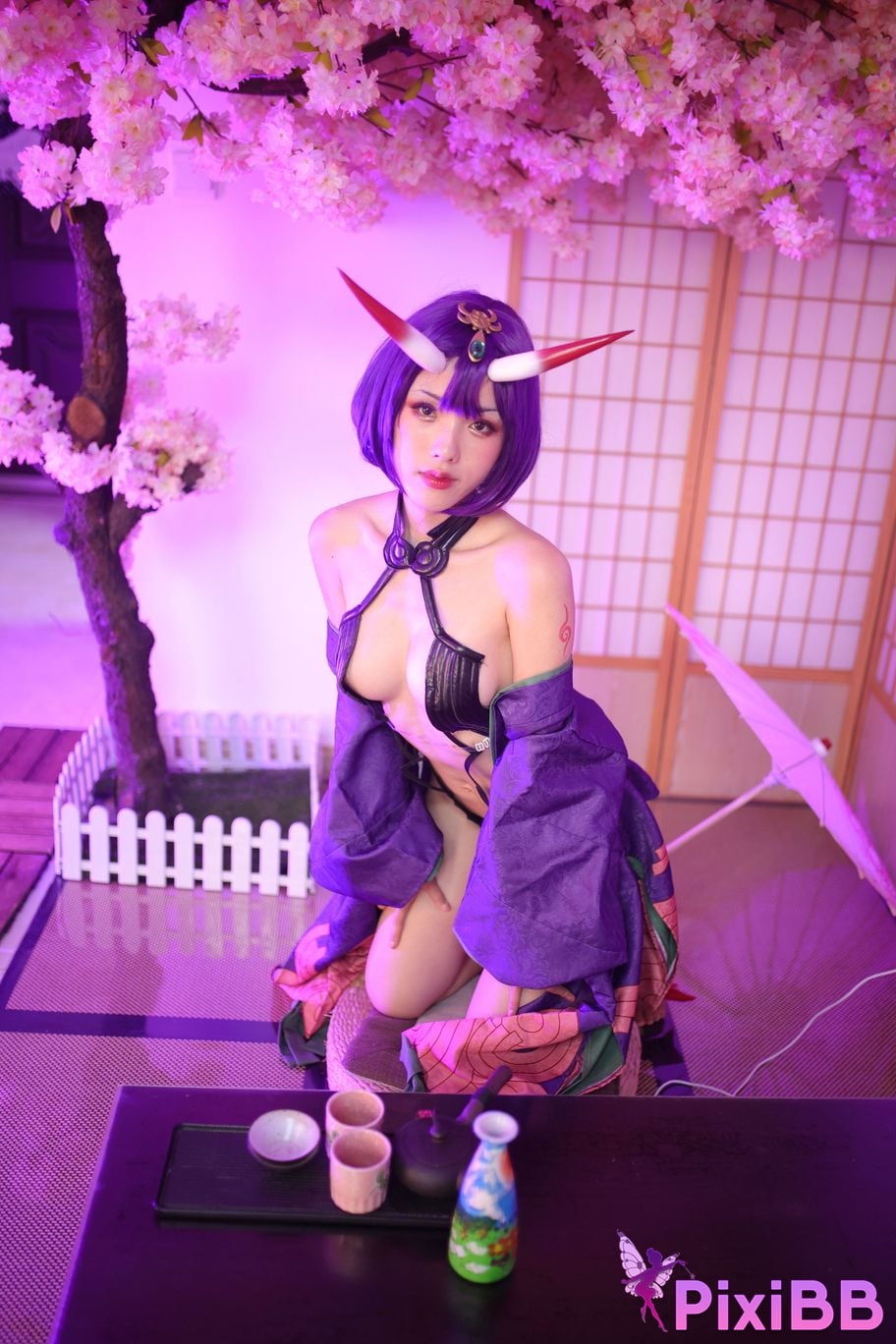 Cosplayer Titanium alloy TiTi Drinking wine PixiBB.COM 005