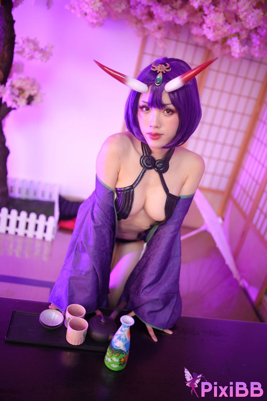 Cosplayer Titanium alloy TiTi Drinking wine PixiBB.COM 007