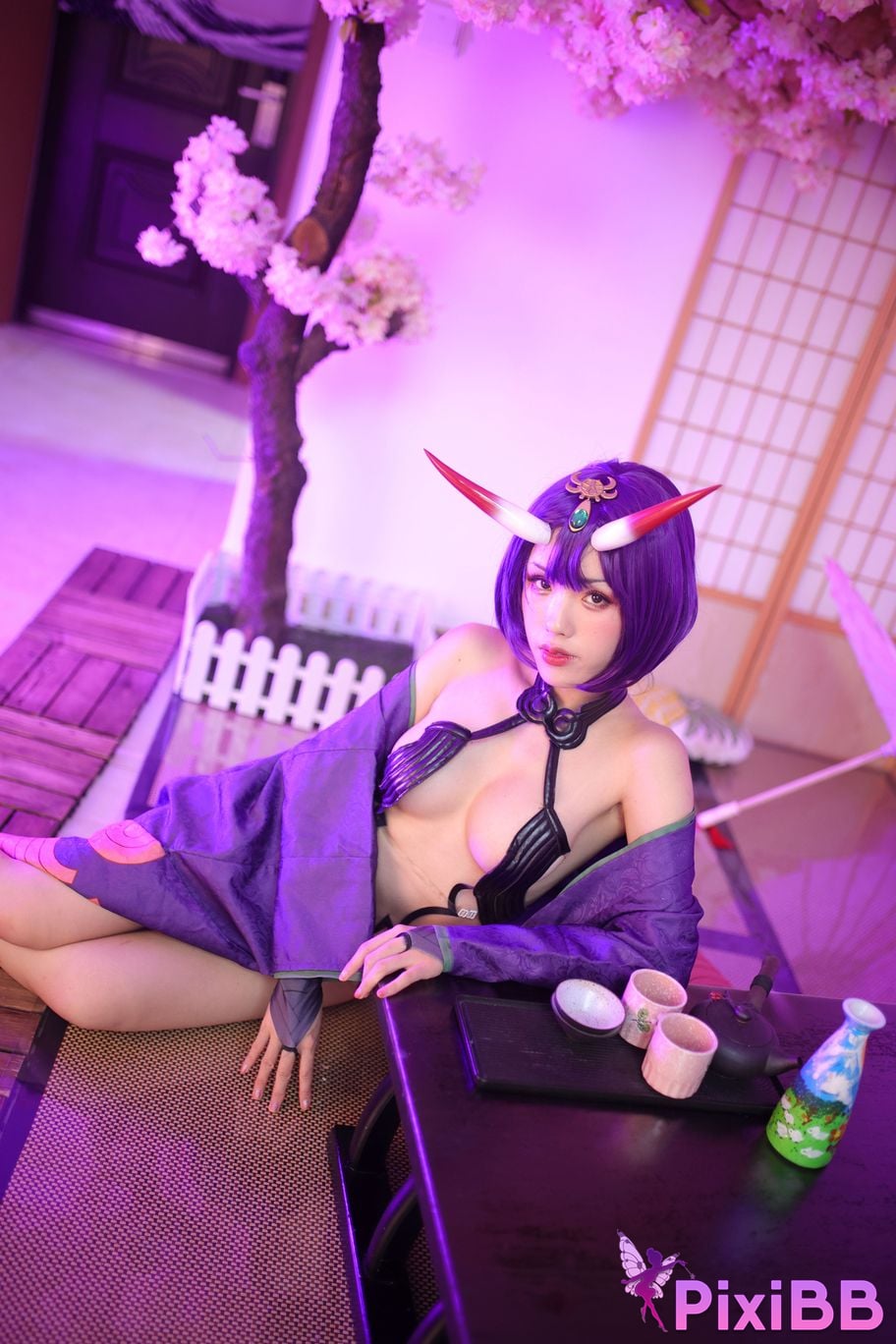 Cosplayer Titanium alloy TiTi Drinking wine PixiBB.COM 010