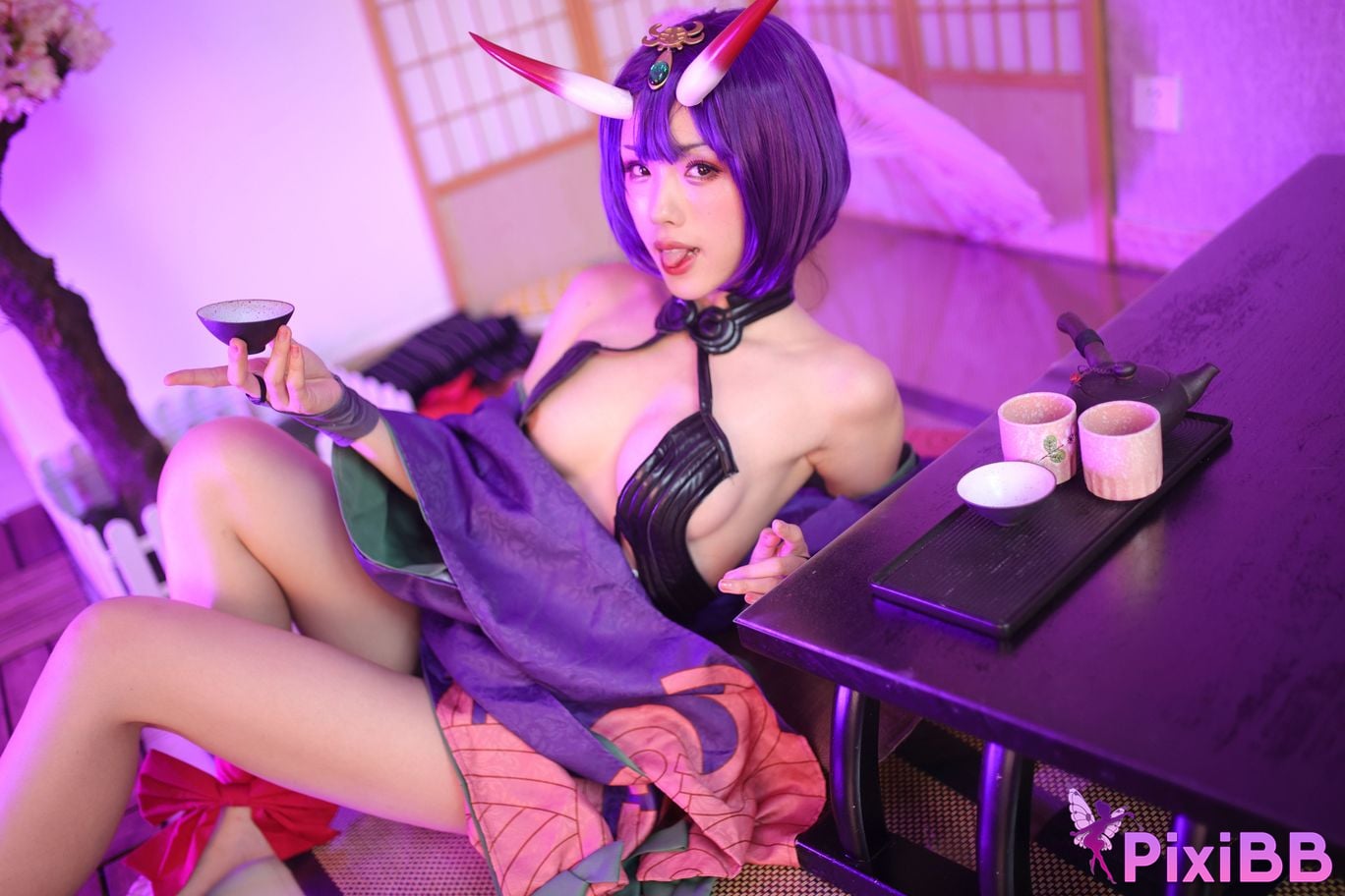 Cosplayer Titanium alloy TiTi Drinking wine PixiBB.COM 014