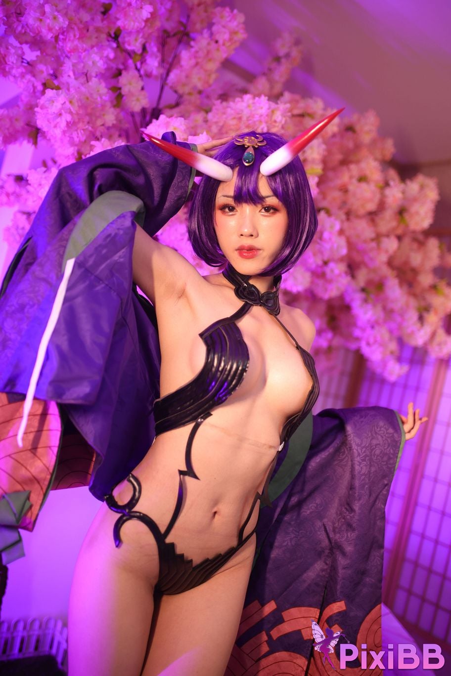 Cosplayer Titanium alloy TiTi Drinking wine PixiBB.COM 053