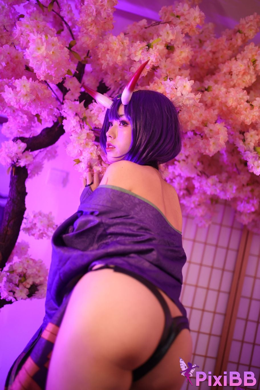 Cosplayer Titanium alloy TiTi Drinking wine PixiBB.COM 071