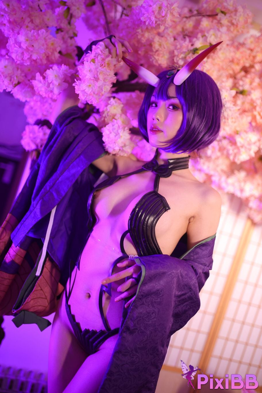 Cosplayer Titanium alloy TiTi Drinking wine PixiBB.COM 087