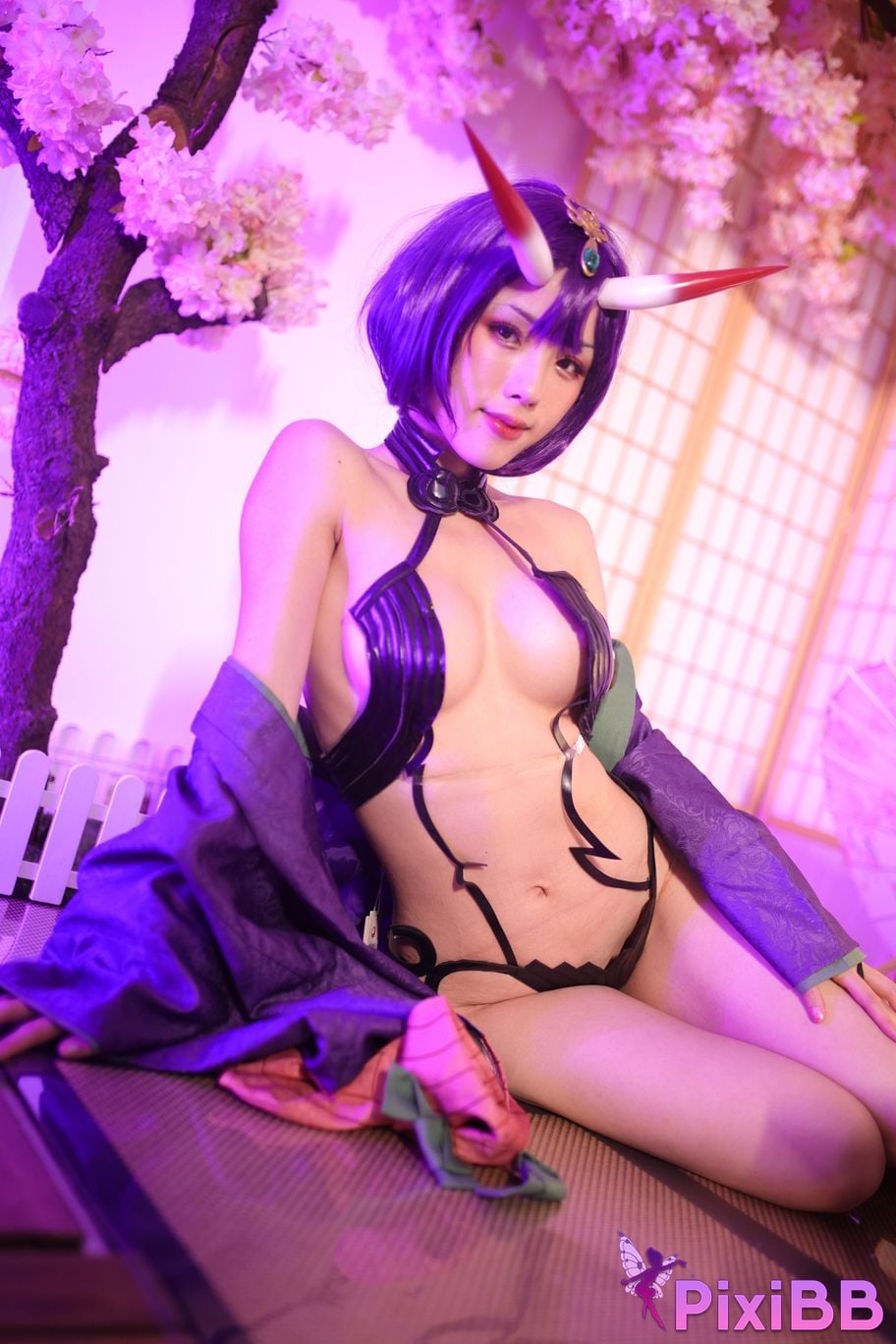 Cosplayer Titanium alloy TiTi Drinking wine PixiBB.COM 093