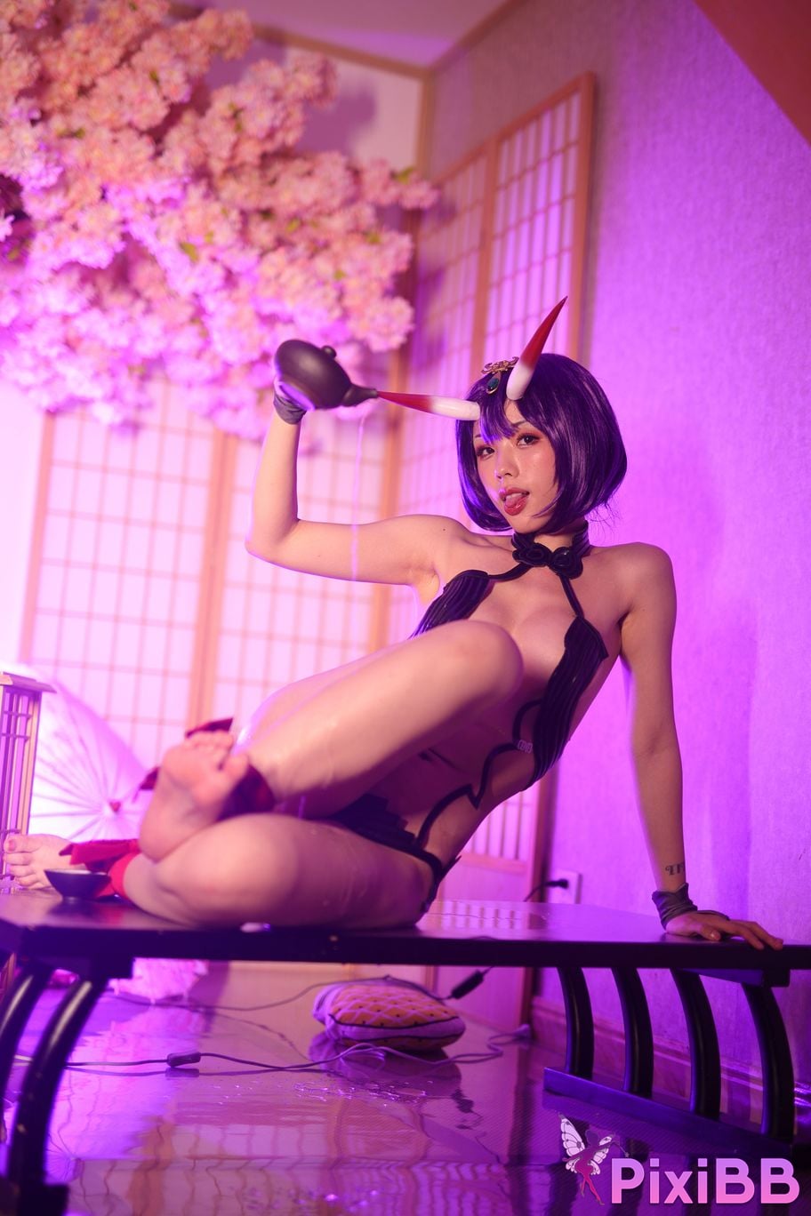 Cosplayer Titanium alloy TiTi Drinking wine PixiBB.COM 224